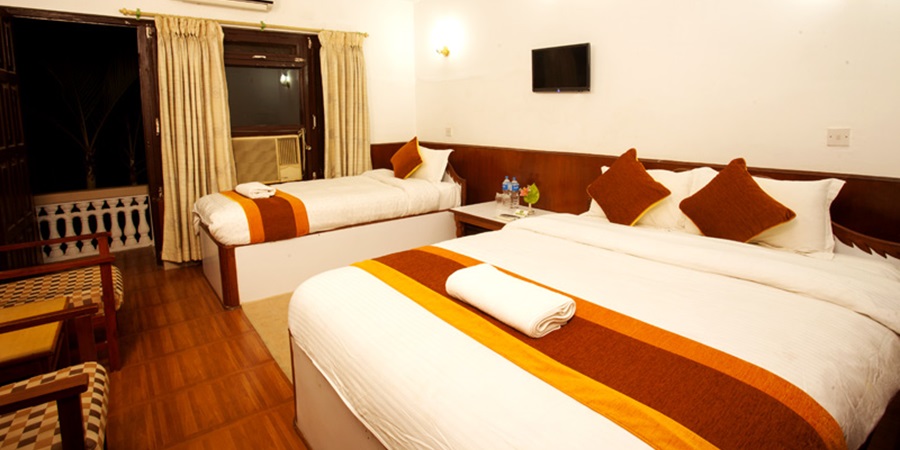 1 Night 2 Days Chitwan Tour Tourist Standard Hotel