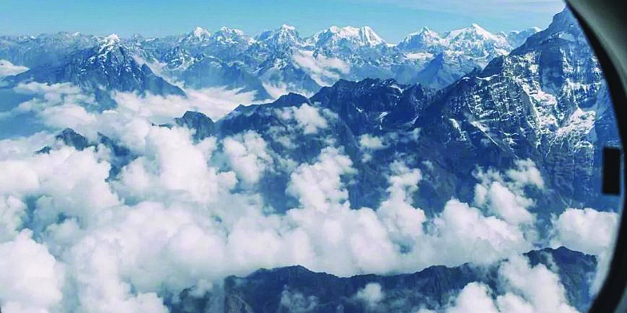Everest Mountain Flight in Spring 