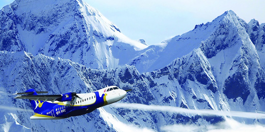 Everest Moutain Flight best season
